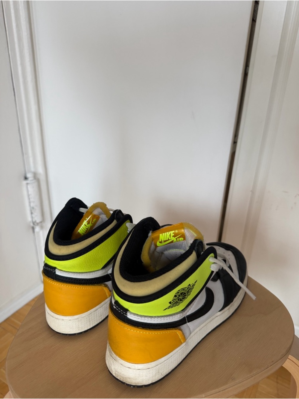 Air Jordan 1 Retro OG Volt Gold